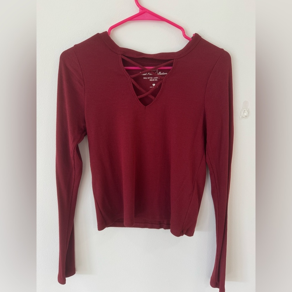 Hollister Crisscross V-Neck Long Sleeve Top - Wine